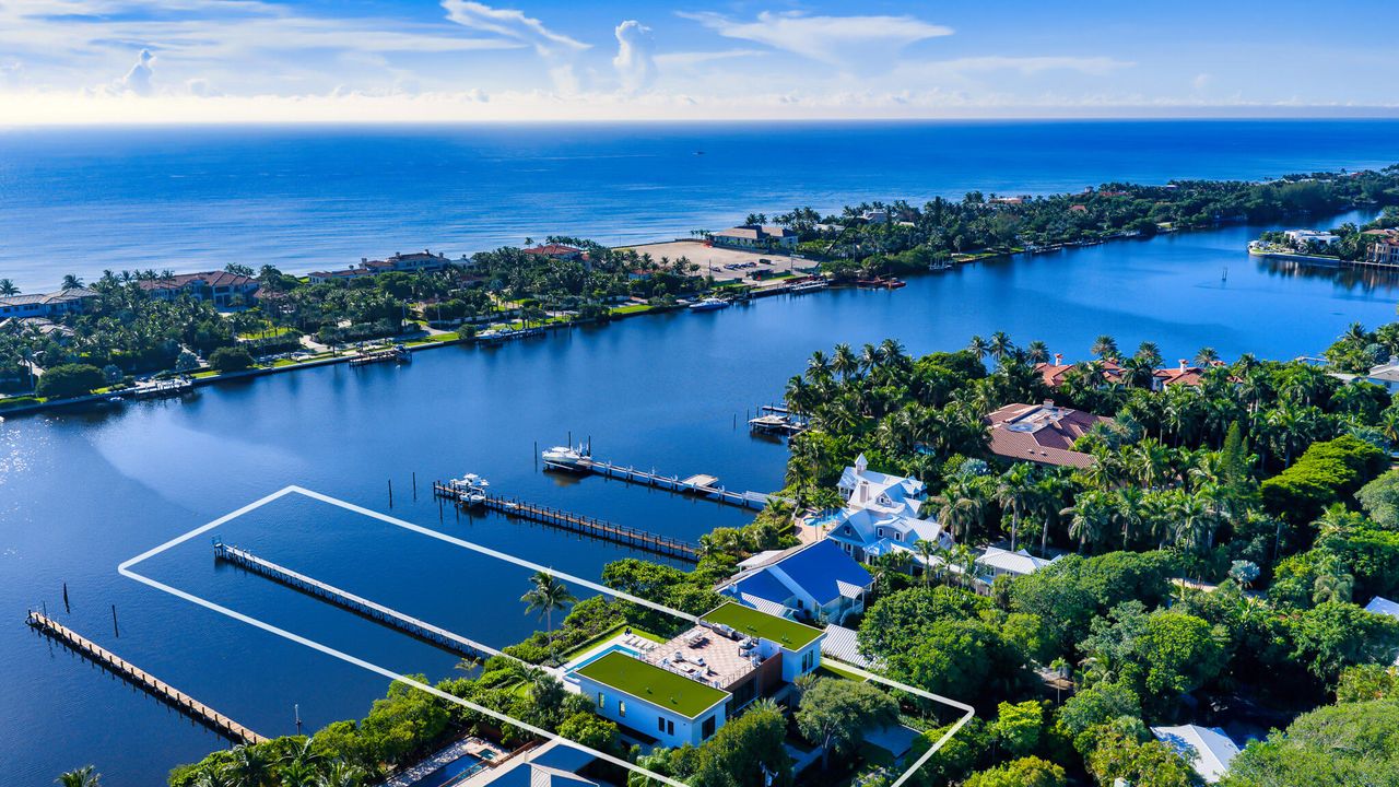 For Sale: $21,000,000 (7 beds, 8 baths, 7631 Square Feet)