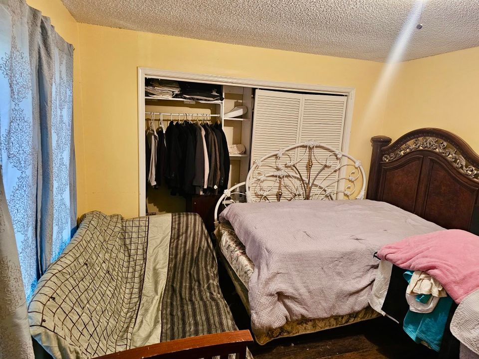 En Venta: $285,000 (2 camas, 1 baños, 1264 Pies cuadrados)