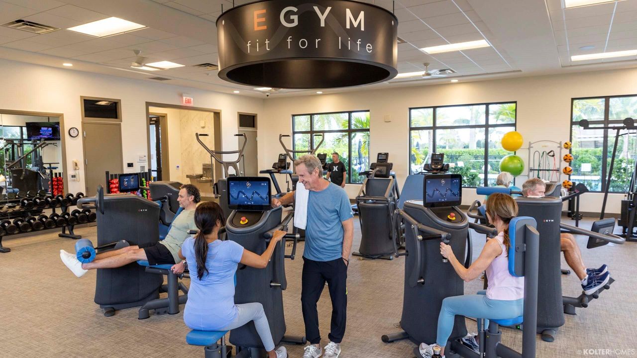 Active With Contract: $2,700 (2 beds, 2 baths, 1809 Square Feet)