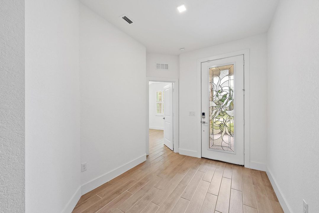 Active With Contract: $780,000 (4 beds, 3 baths, 2838 Square Feet)