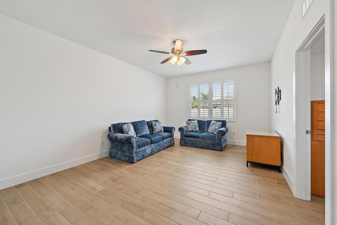 Active With Contract: $780,000 (4 beds, 3 baths, 2838 Square Feet)