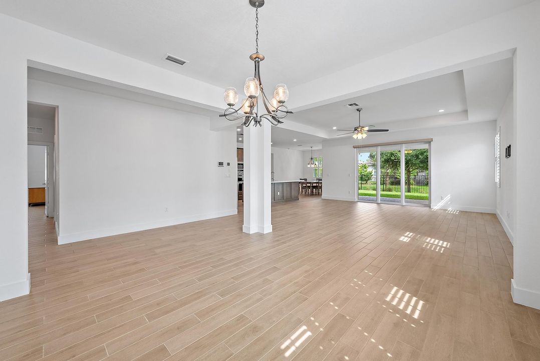 Active With Contract: $780,000 (4 beds, 3 baths, 2838 Square Feet)