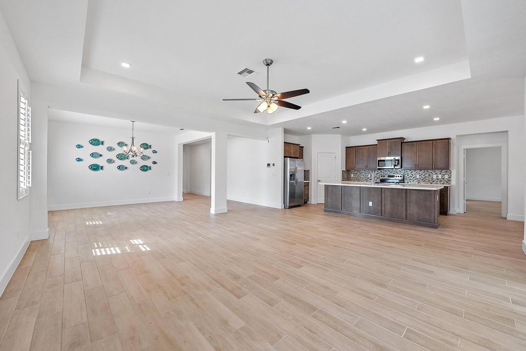 Active With Contract: $780,000 (4 beds, 3 baths, 2838 Square Feet)