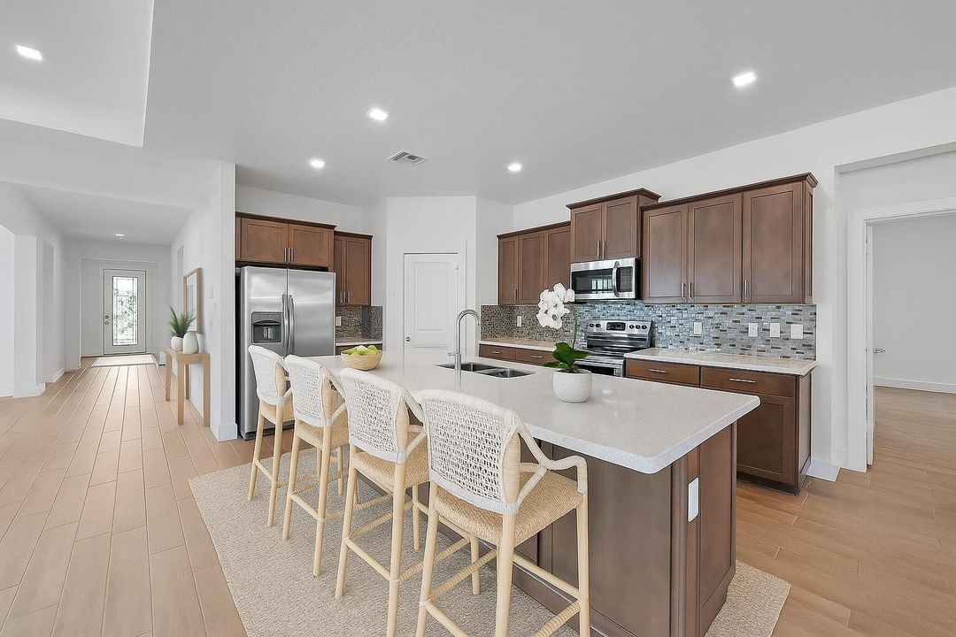 Active With Contract: $780,000 (4 beds, 3 baths, 2838 Square Feet)