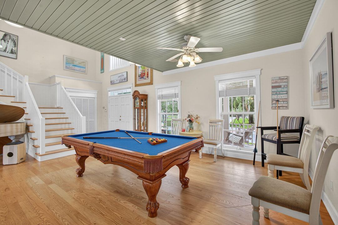 For Sale: $1,495,000 (6 beds, 6 baths, 4979 Square Feet)