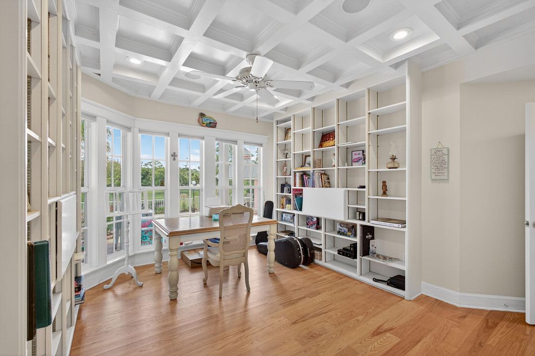 For Sale: $1,495,000 (6 beds, 6 baths, 4979 Square Feet)