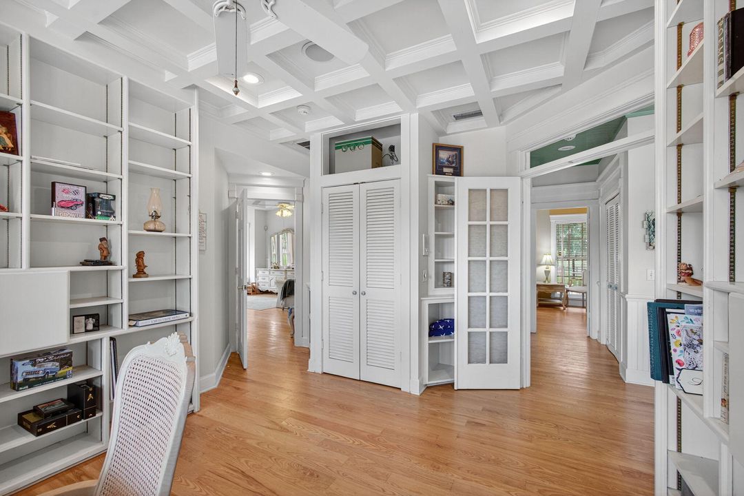 For Sale: $1,495,000 (6 beds, 6 baths, 4979 Square Feet)