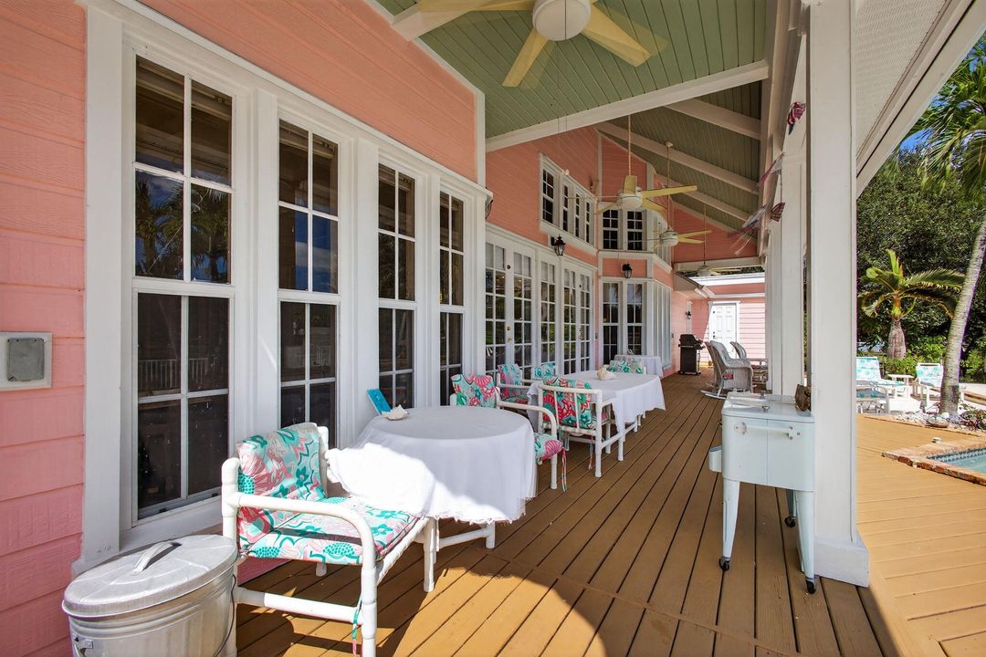 For Sale: $1,495,000 (6 beds, 6 baths, 4979 Square Feet)