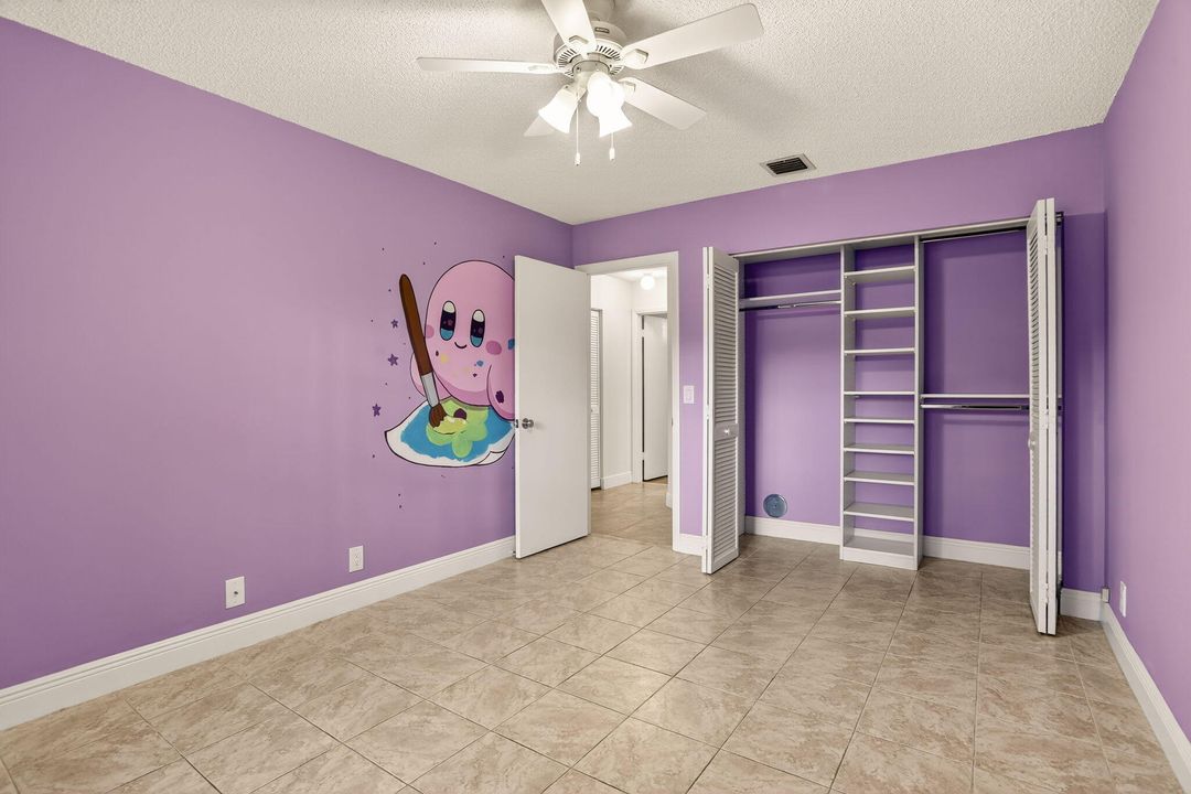 Active With Contract: $607,400 (3 beds, 2 baths, 2202 Square Feet)