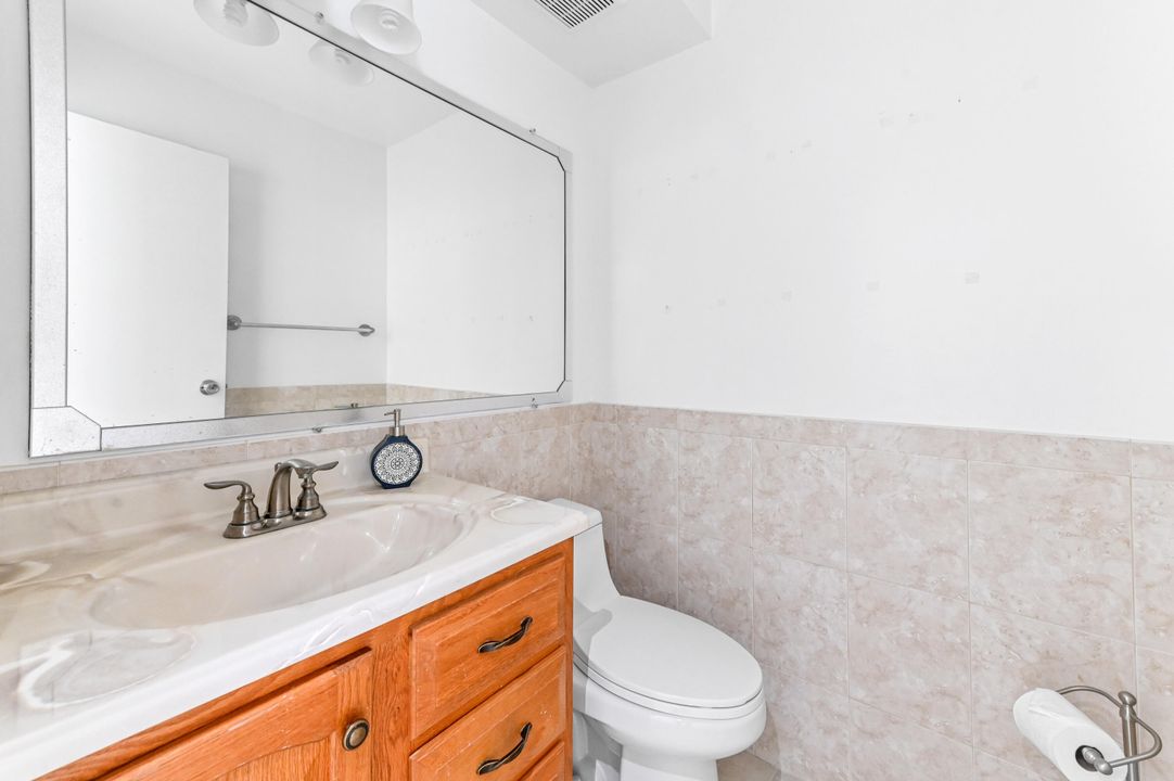 Active With Contract: $60,000 (1 beds, 1 baths, 720 Square Feet)