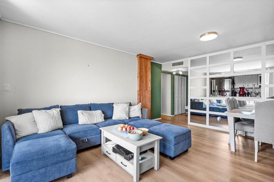 Active With Contract: $150,000 (1 beds, 1 baths, 630 Square Feet)