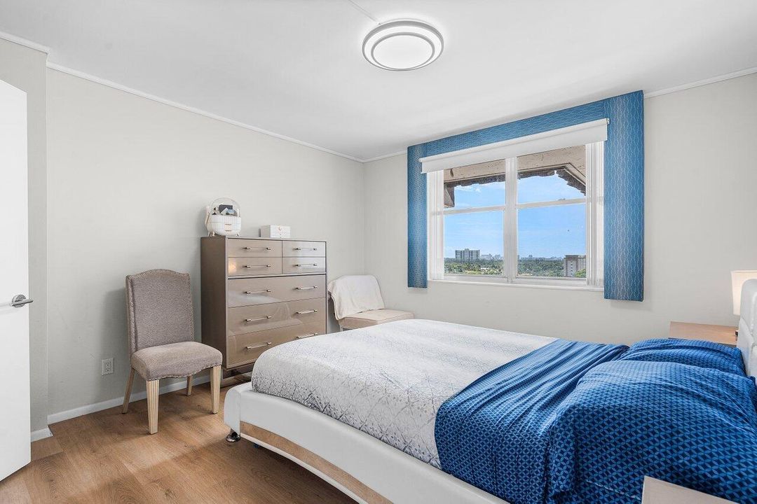 Active With Contract: $150,000 (1 beds, 1 baths, 630 Square Feet)