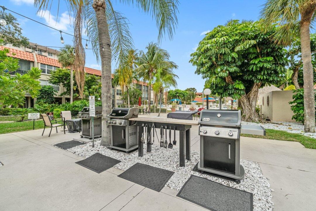 Active With Contract: $150,000 (1 beds, 1 baths, 630 Square Feet)