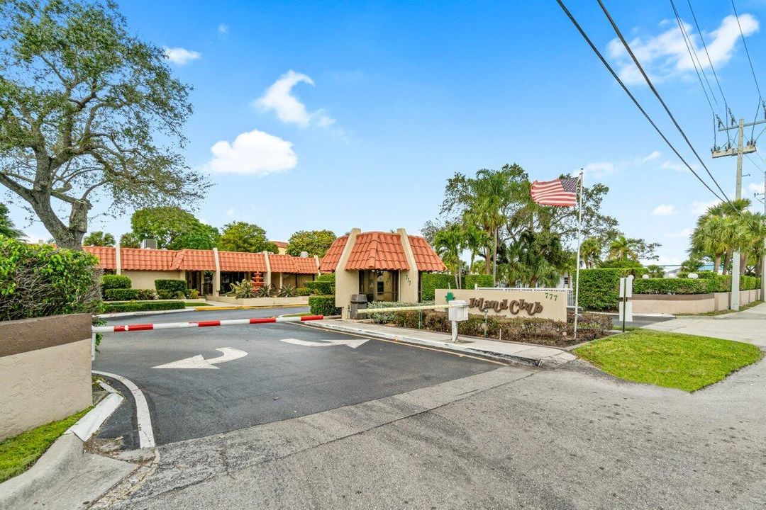 Active With Contract: $150,000 (1 beds, 1 baths, 630 Square Feet)