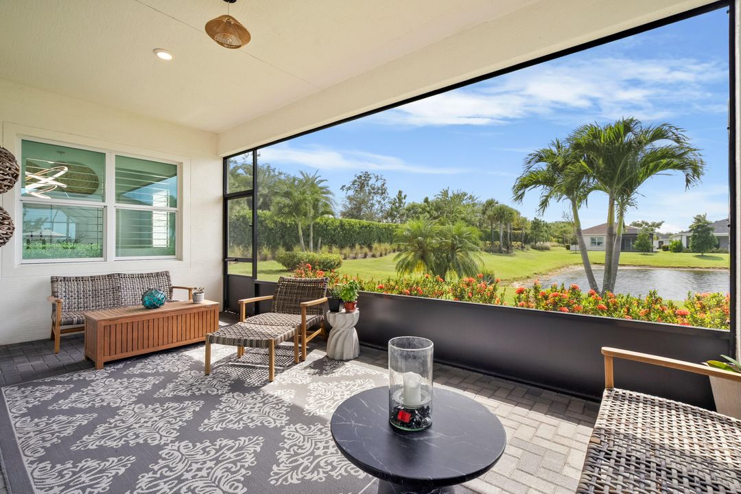 For Sale: $694,909 (3 beds, 3 baths, 2807 Square Feet)