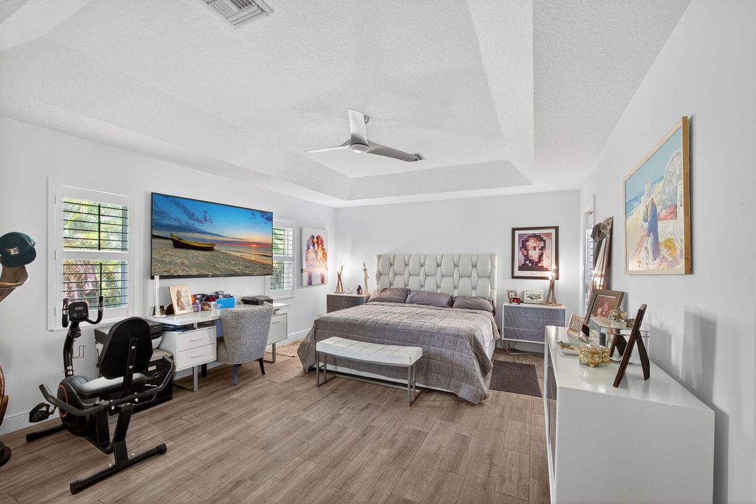 待售: $1,099,000 (3 贝兹, 2 浴室, 2374 平方英尺)