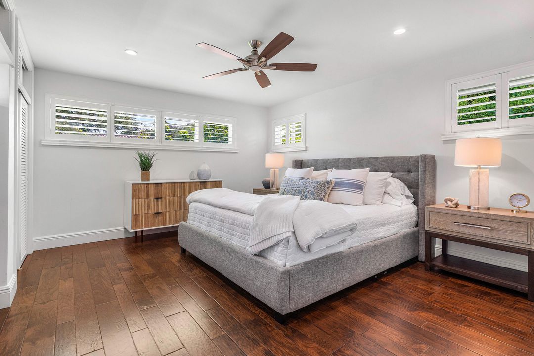 На продажу: $1,900,000 (3 спален, 2 ванн, 1810 Квадратных фут)