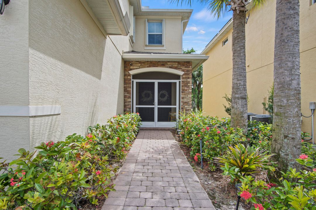 For Sale: $599,000 (5 beds, 3 baths, 3628 Square Feet)