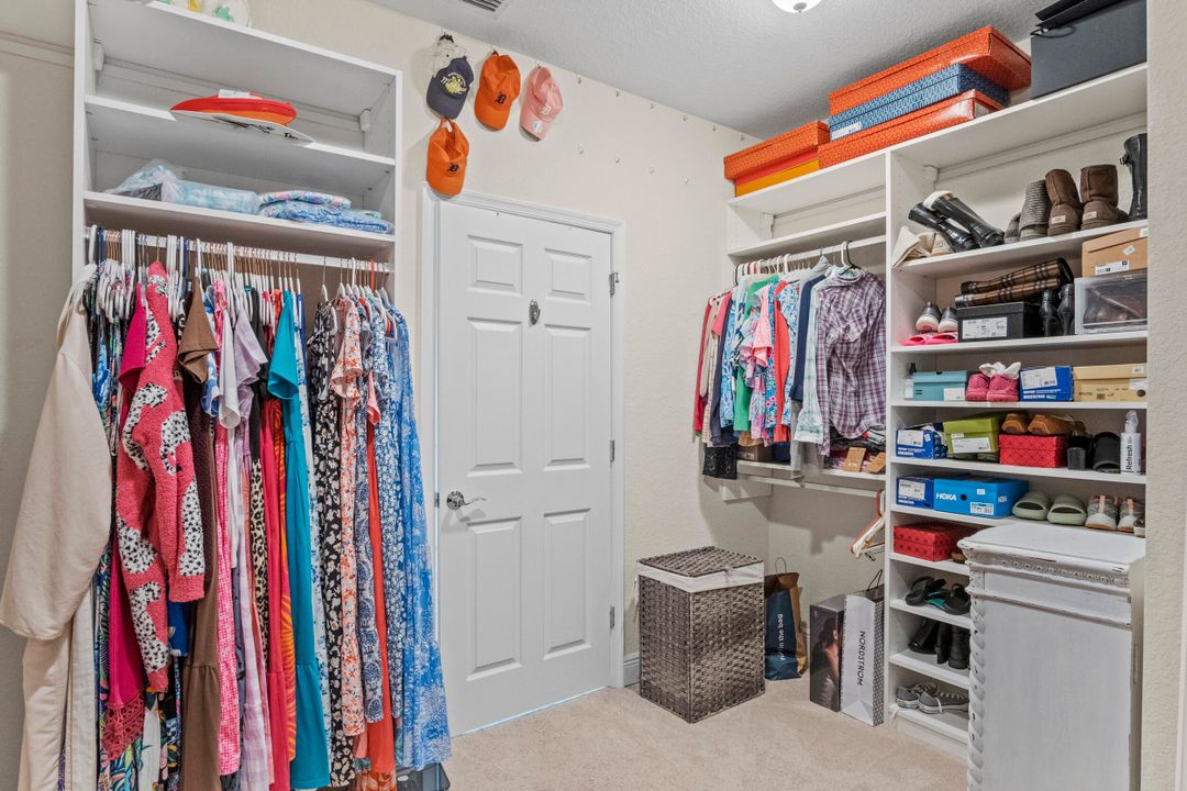 For Sale: $599,000 (5 beds, 3 baths, 3628 Square Feet)