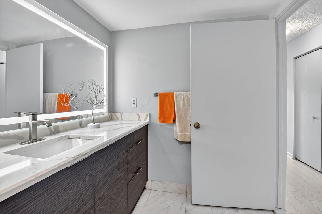 En Venta: $99,900 (2 camas, 2 baños, 1429 Pies cuadrados)