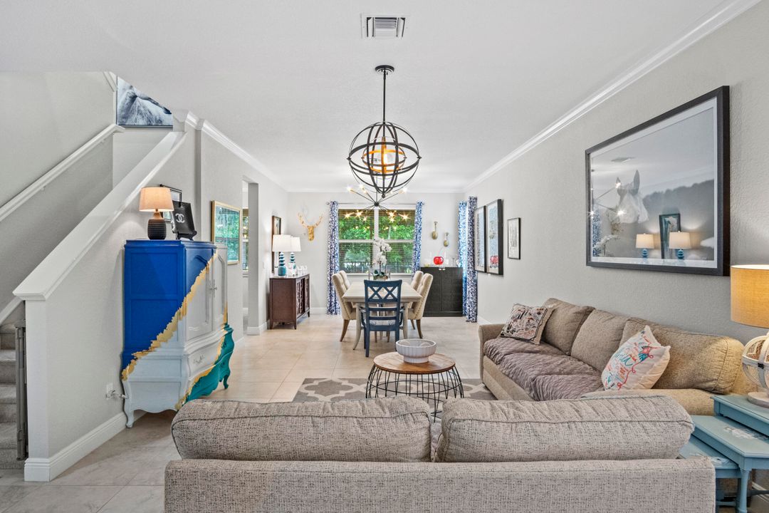 For Sale: $599,000 (5 beds, 3 baths, 3628 Square Feet)