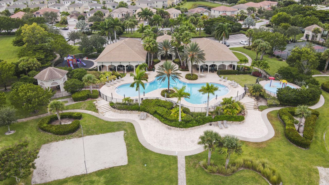 For Sale: $599,000 (5 beds, 3 baths, 3628 Square Feet)