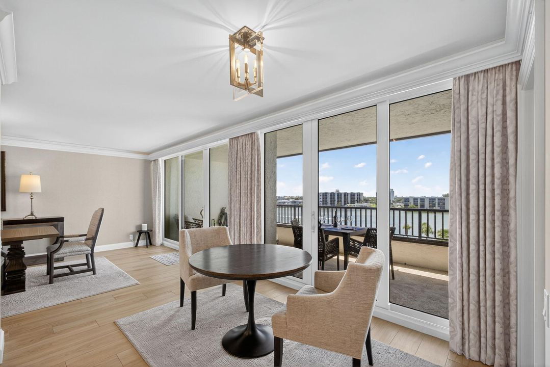 Activo con contrato: $2,400,000 (2 camas, 2 baños, 2554 Pies cuadrados)