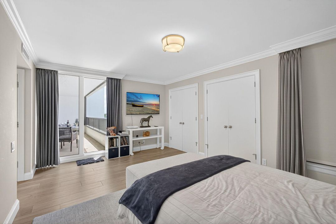 Activo con contrato: $2,400,000 (2 camas, 2 baños, 2554 Pies cuadrados)