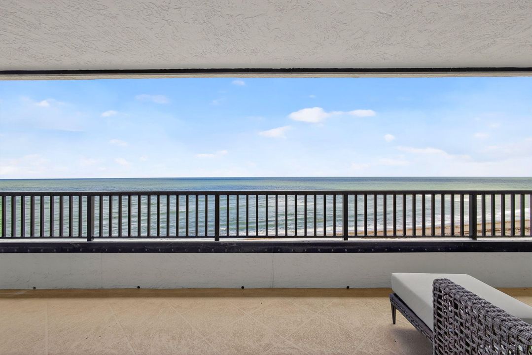 Activo con contrato: $2,400,000 (2 camas, 2 baños, 2554 Pies cuadrados)