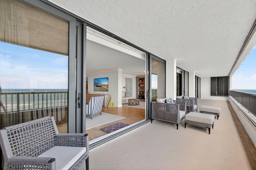 Activo con contrato: $2,400,000 (2 camas, 2 baños, 2554 Pies cuadrados)