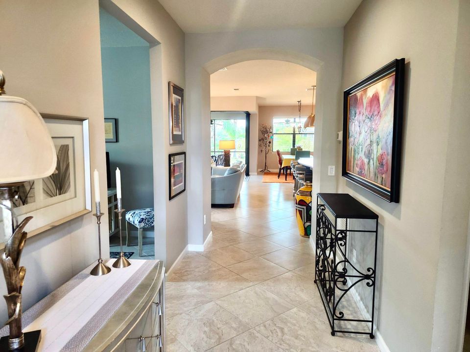 Active With Contract: $529,900 (2 beds, 2 baths, 1885 Square Feet)