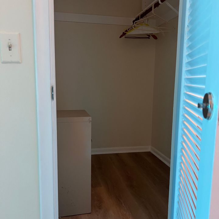 Activo con contrato: $1,900 (2 camas, 2 baños, 959 Pies cuadrados)