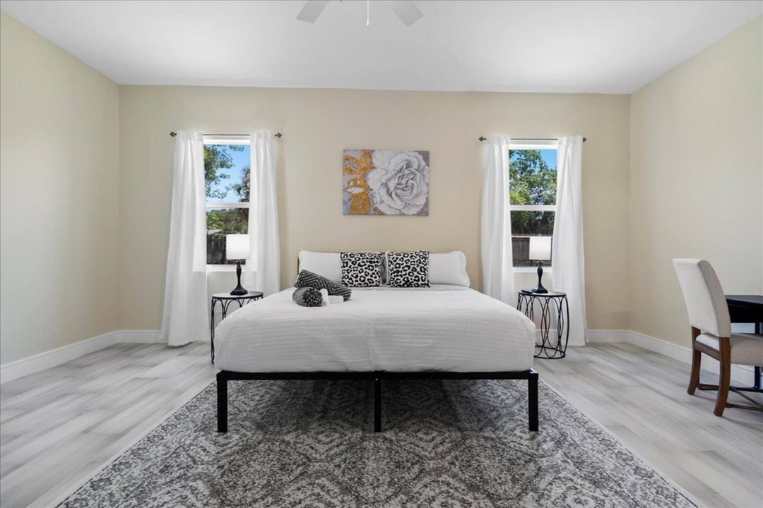 For Rent: $1,200 (1 beds, 1 baths, 2700 Square Feet)