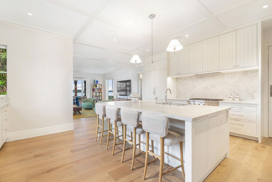 For Sale: $25,500,000 (5 beds, 5 baths, 6706 Square Feet)