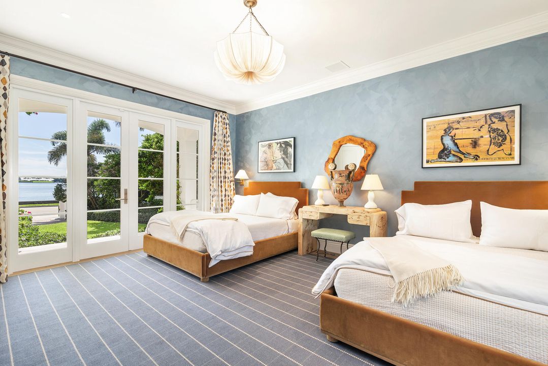 For Sale: $25,500,000 (5 beds, 5 baths, 6706 Square Feet)