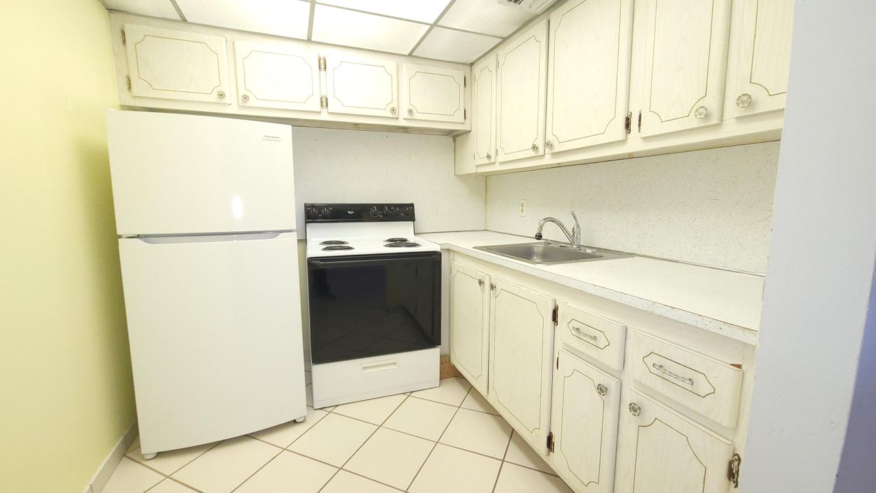 Activo con contrato: $79,000 (1 camas, 1 baños, 570 Pies cuadrados)