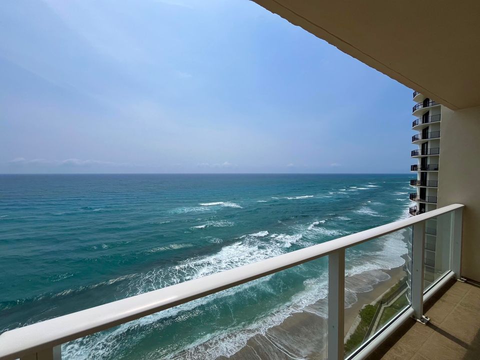 合同活跃: $6,500 (2 贝兹, 2 浴室, 1400 平方英尺)