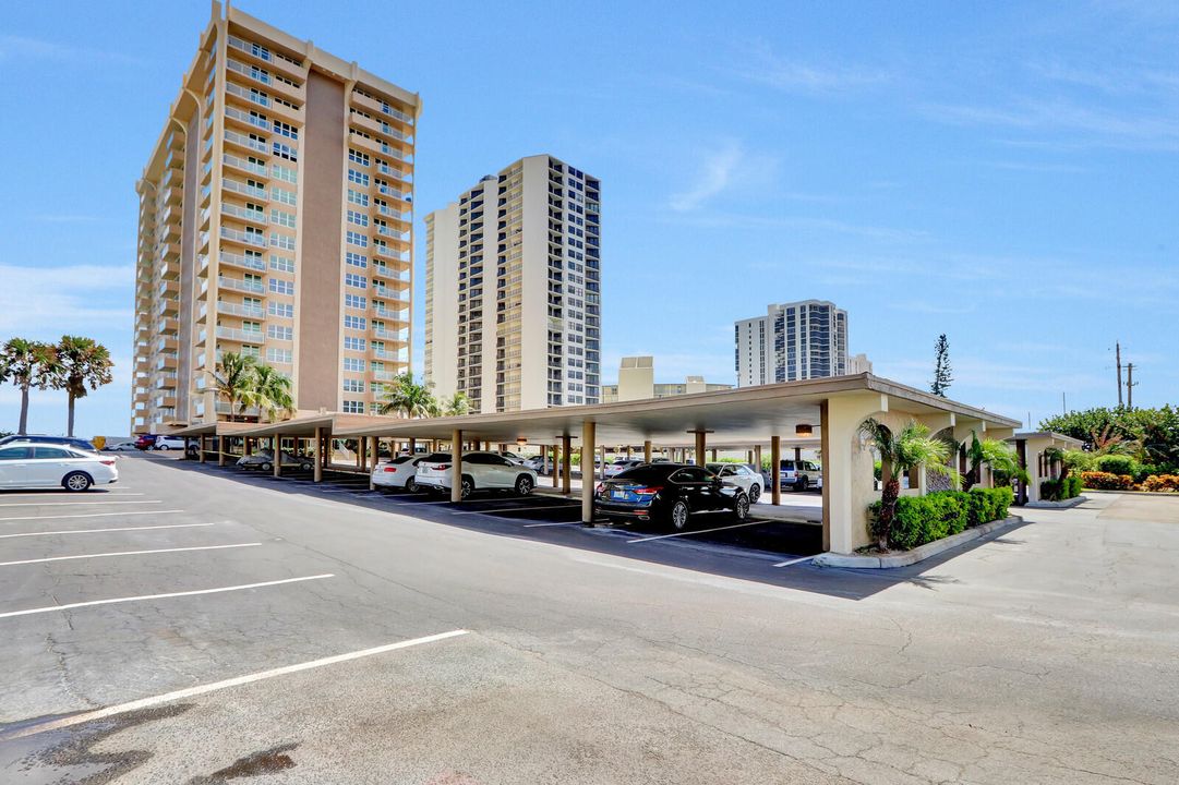 合同活跃: $6,500 (2 贝兹, 2 浴室, 1400 平方英尺)