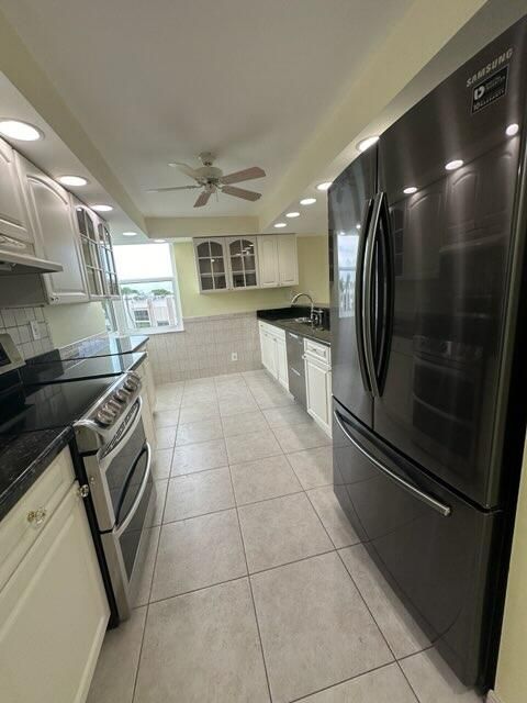For Sale: $379,000 (2 beds, 2 baths, 1281 Square Feet)