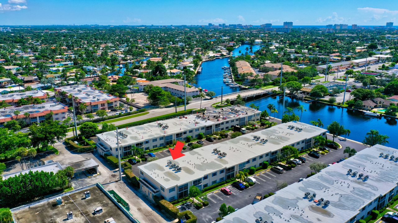 For Sale: $185,000 (1 beds, 1 baths, 667 Square Feet)