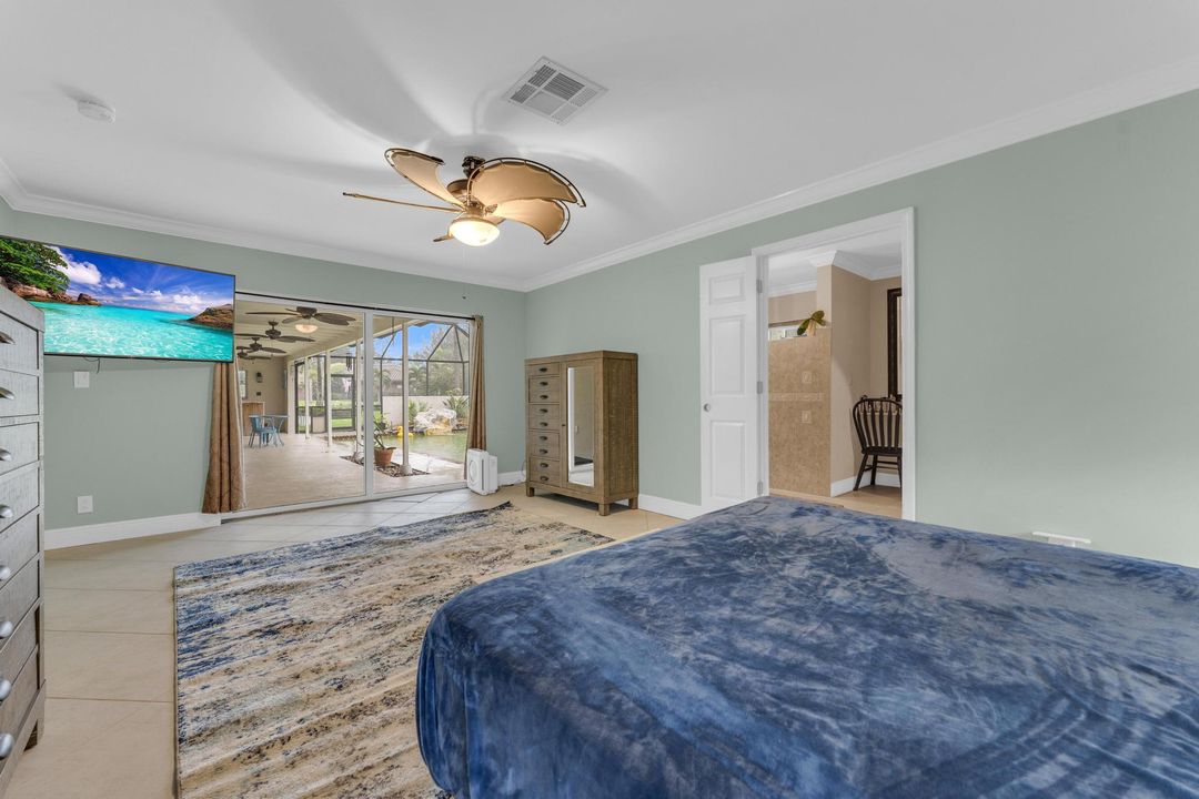 For Sale: $1,100,000 (4 beds, 2 baths, 2723 Square Feet)