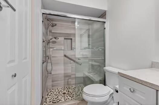 Active With Contract: $229,000 (2 beds, 2 baths, 1114 Square Feet)