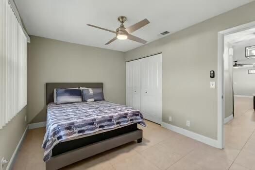 Active With Contract: $229,000 (2 beds, 2 baths, 1114 Square Feet)