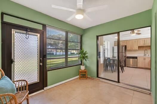 Active With Contract: $229,000 (2 beds, 2 baths, 1114 Square Feet)