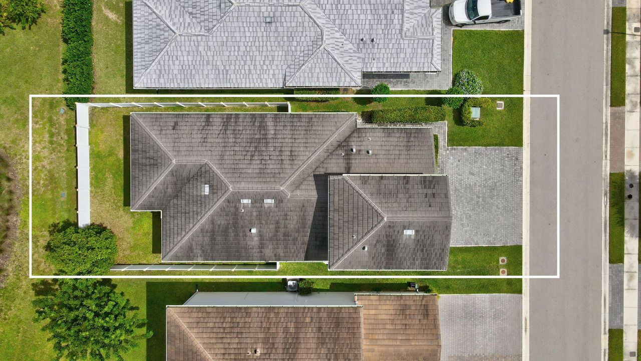 Activo con contrato: $710,000 (4 camas, 3 baños, 2179 Pies cuadrados)