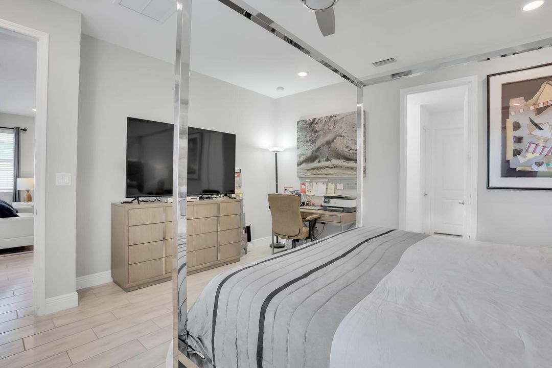 Activo con contrato: $710,000 (4 camas, 3 baños, 2179 Pies cuadrados)