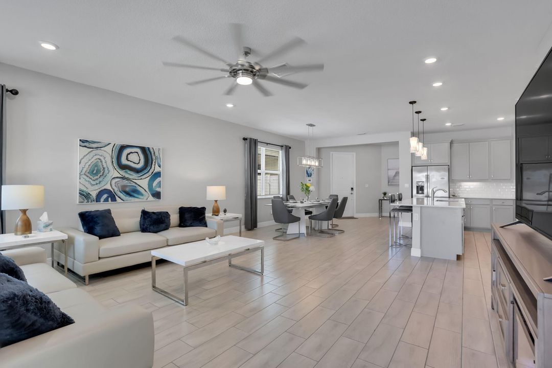 Activo con contrato: $710,000 (4 camas, 3 baños, 2179 Pies cuadrados)