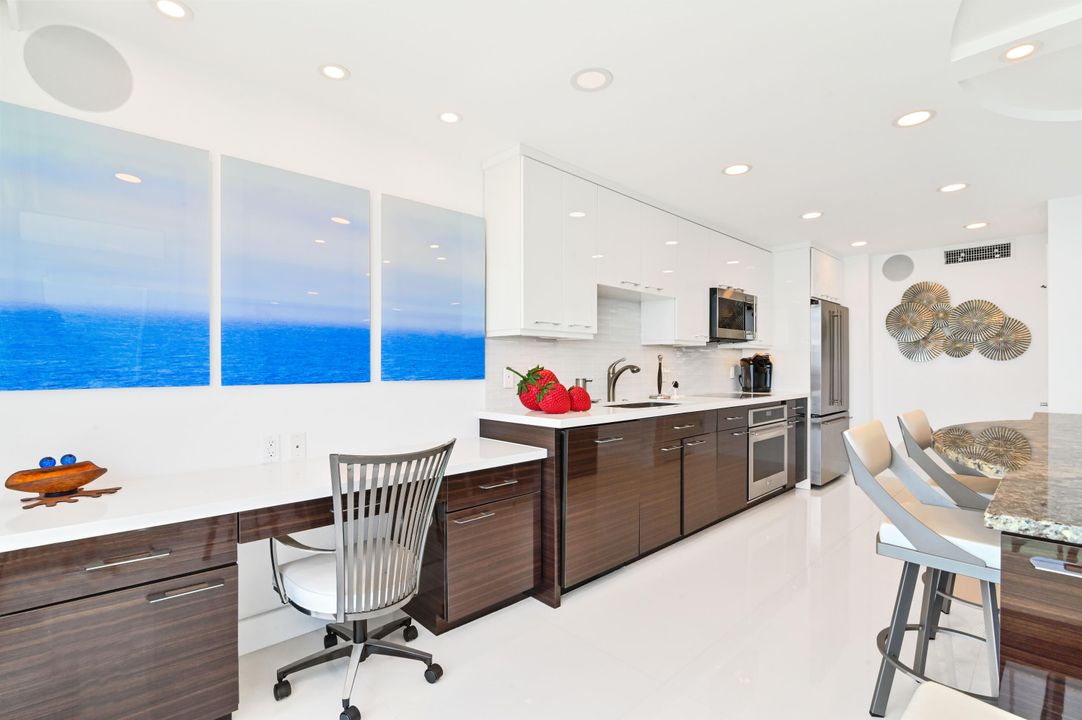 For Sale: $1,995,000 (2 beds, 2 baths, 1423 Square Feet)