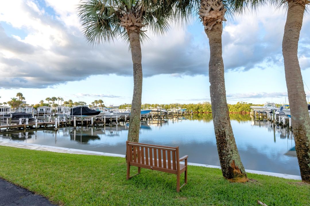 待售: $369,000 (2 贝兹, 2 浴室, 1126 平方英尺)