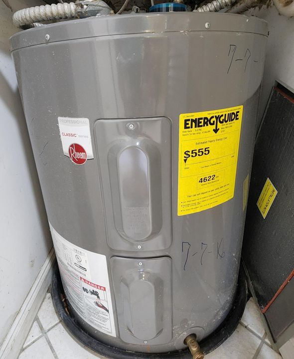 待售: $369,000 (2 贝兹, 2 浴室, 1126 平方英尺)